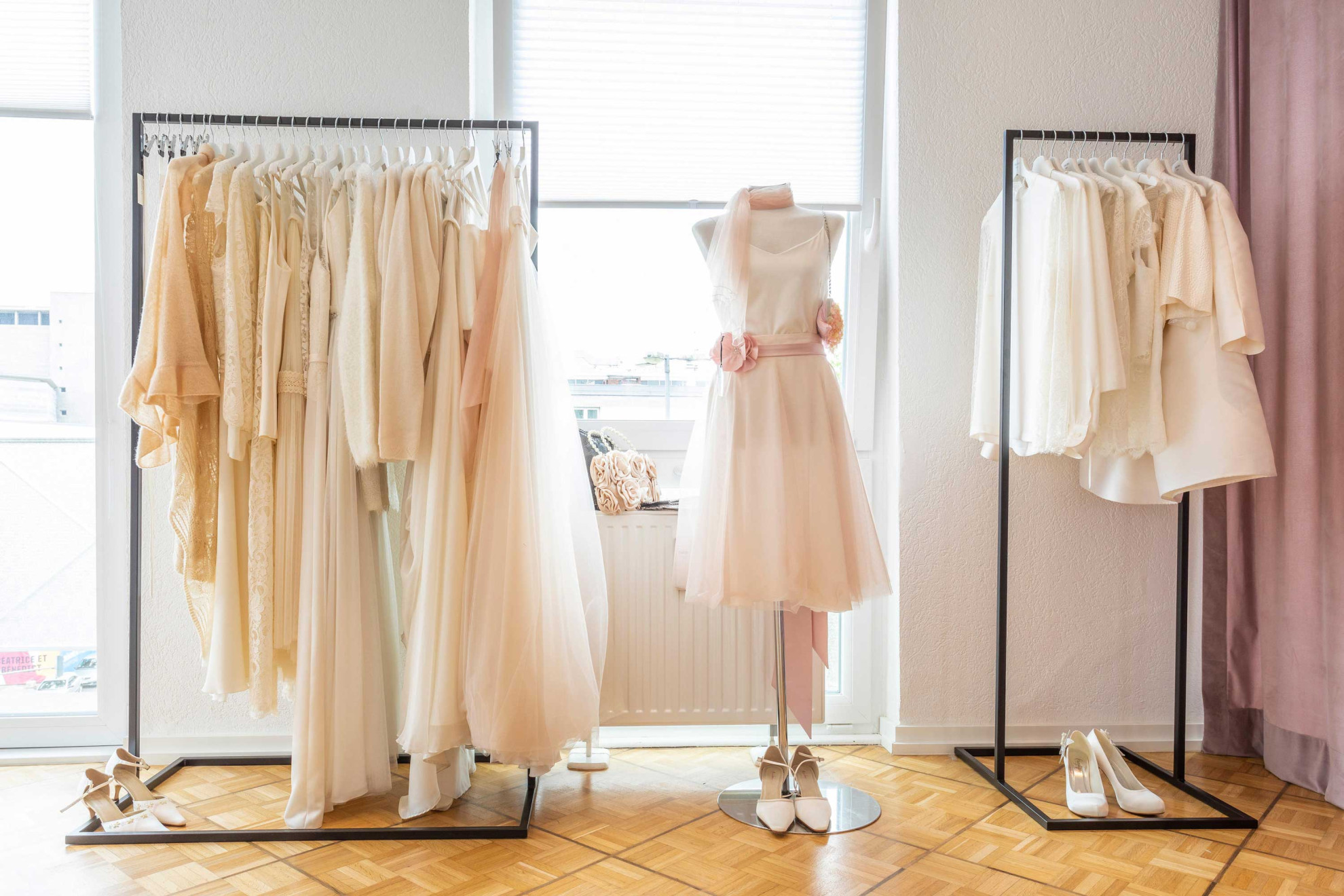 jola biro modedesign köln | Maßschneiderei | Abendmode | Brautmode  